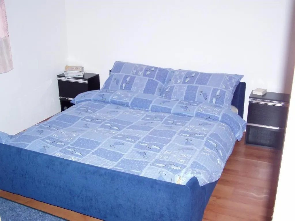 Signet Nv - Apartment For 2-3 Persons With Balcony Novi Vinodolski