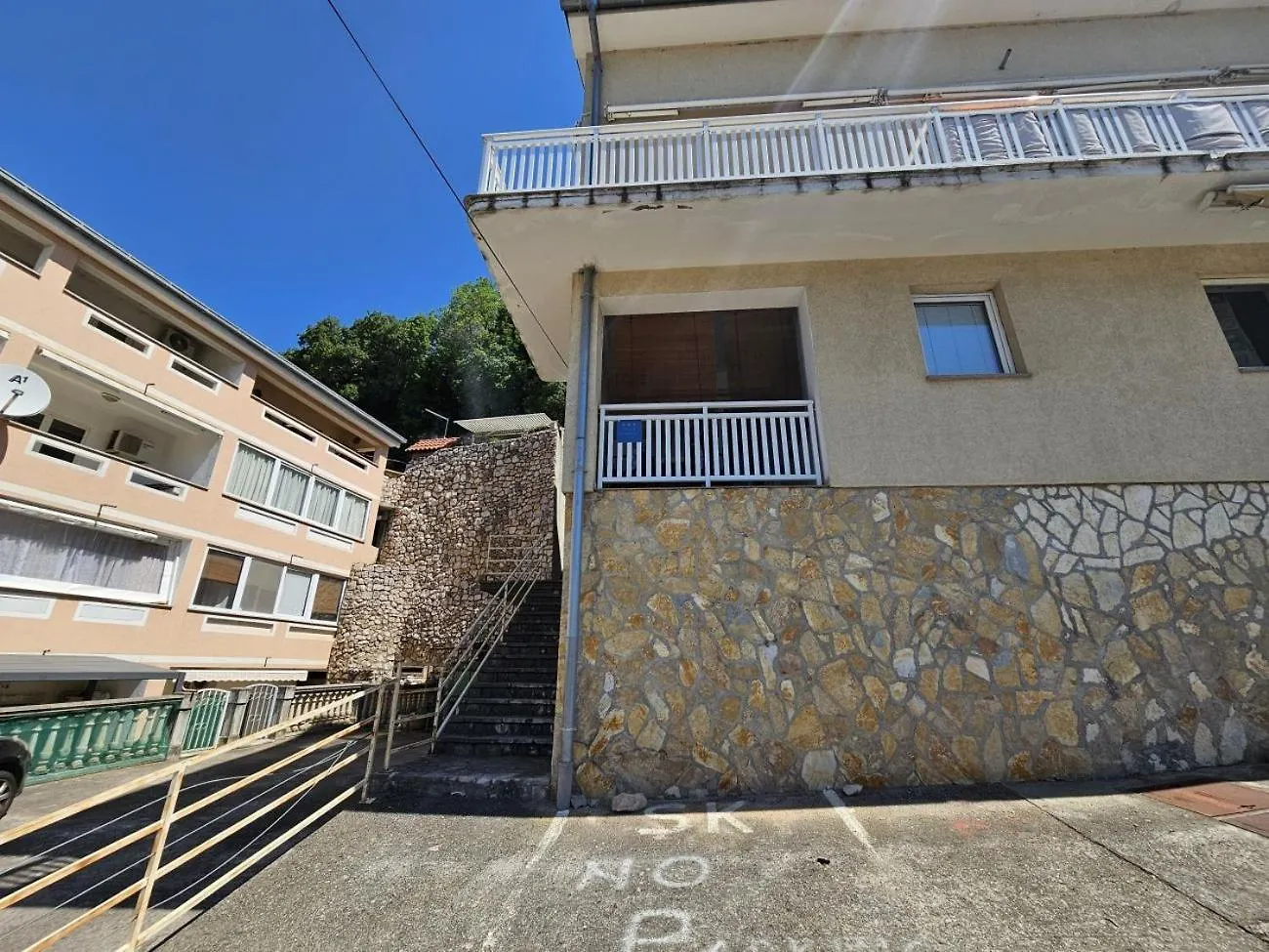 Signet Nv - Apartment For 2-3 Persons With Balcony Novi Vinodolski